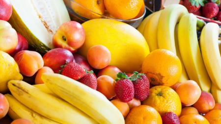 many_ripe_fruits_at_table_1200x675_14.06.24