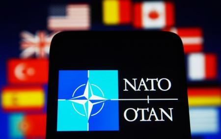 nato_nato_flag__gettyimages_1237407127_56d019792fd236842fb5745f2a0d30b3_650x410_11.06.25