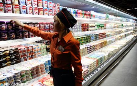 М'ясо та молочка серед рекордсменів. Як змінилися ціни на продукти в Україні за рік