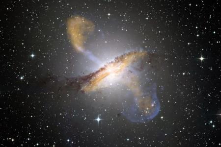 Телескоп сделал снимки сверхмассивных черных дыр крупным планом 