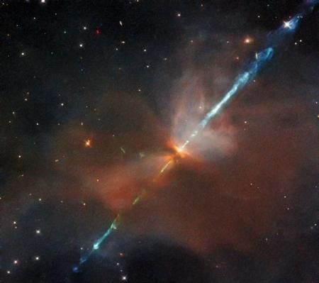 Телескоп Хаббл заснял космический меч, пронзающий огромное сердце 