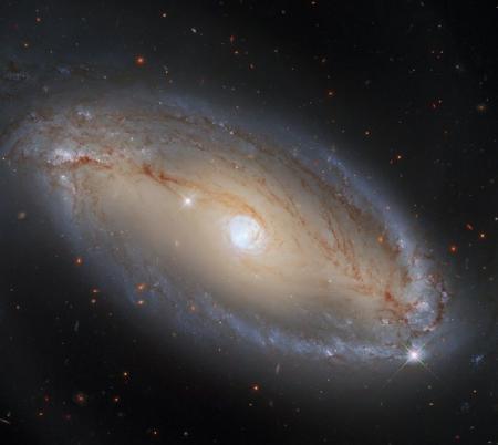 Телескоп Хаббла обнаружил небесный глаз 