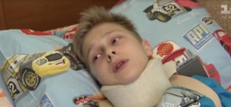 В Киеве школьники избили одноклассника, сломали позвоночник 