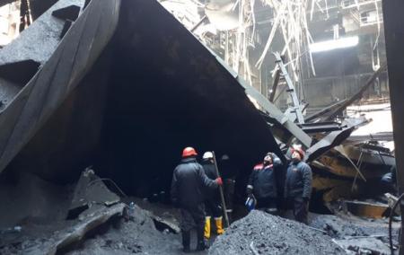 На заводе в Кривом Роге обрушилась крыша, погиб рабочий 