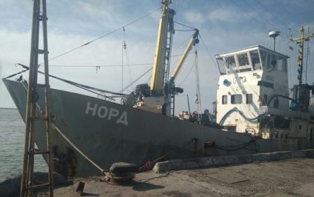 Команде судна Норд пытаются передать украинские паспорта
