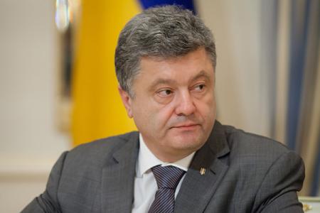 Порошенко упростил добычу нефти и газа 