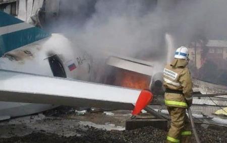 В РФ произошла авария с пассажирским самолетом: есть жертвы 