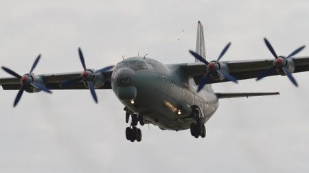 Капитан российского Ан-12 умер во время перелета в Египет - СМИ 