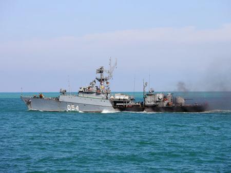 Россия провела в Крыму военные учения: использовали бомбы и торпеды 