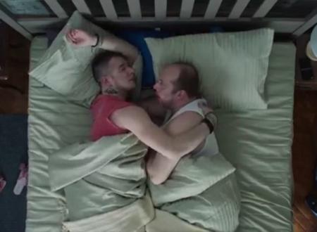 Россиян в предвыборном ролике пугают геями 