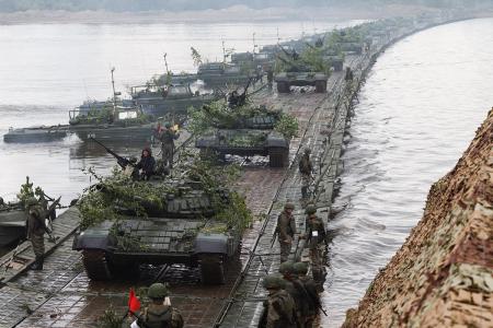 Путин присвоил военным полкам РФ имена украинских городов 