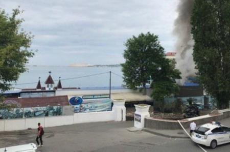 В Севастополе сгорел дельфинарий