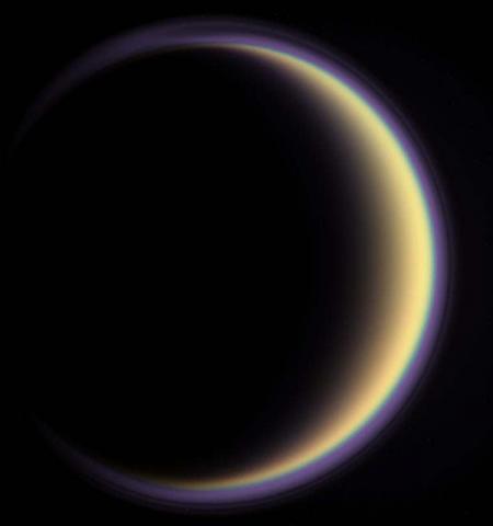 Астрономы наблюдали затмение Титана