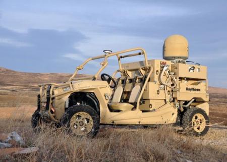 Армия США испытала боевой багги с лазером 