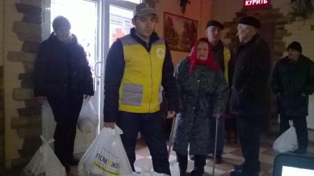 Волонтеры доставили помощь жителям Сартаны