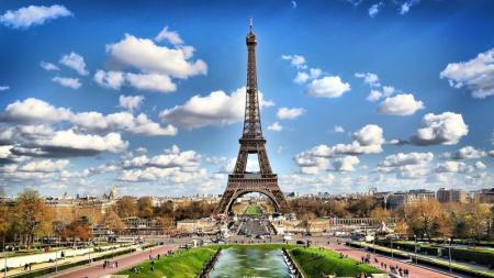 Wallpapers-Paris-Eiffel-Tower-desktop