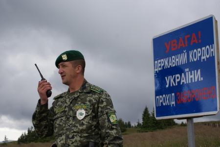 Штрафы на границе вырастут в разы: Порошенко подписал новый закон 