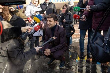 Лозунги в программе Зеленского похожи на лозунги 