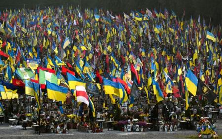 _zagibli_ukr_viyskovi__lichakivskiy_tsvintar_kladovishche_lviv_gettyimages_2187883879_65918057999b88c4a4492d5c58f35686_650x410_29.08.25