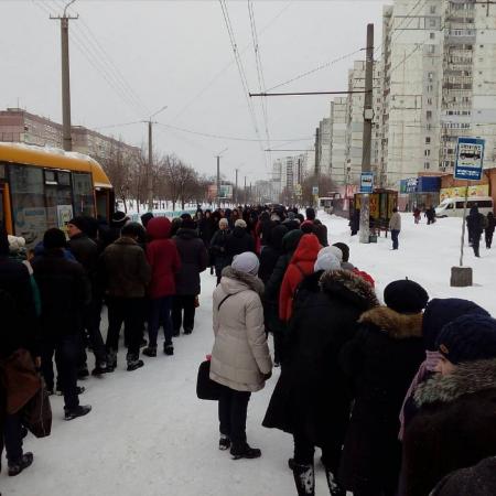 Метели и снежные заносы усложнили проезд на дорогах Украины 