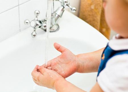 Как правильно мыть руки, чтобы не подцепить вирус