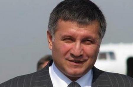 Аваков считает, что Тимошенко лучше расстрелять