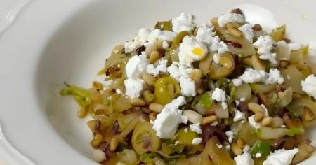 Зелене листя цвітної капусти — як приготувати з нього цікаву та вишукану страву