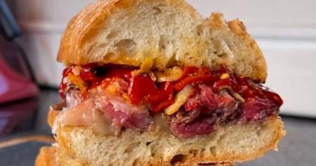 Сендвіч із антрекотом — як приготувати іспанський бутерброд