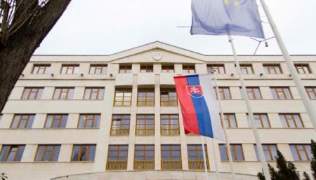 Словакия извинилась перед Украиной за скандальную шутку премьера о Закарпатье