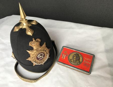 120-летний шоколад обнаружена в футляре для шлема английского офицера