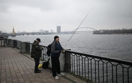 _lovlya__ribolovlya_naberezhna_dnipro_kiyiv_osin_pogoda___gettyimages_2247_22.03.26