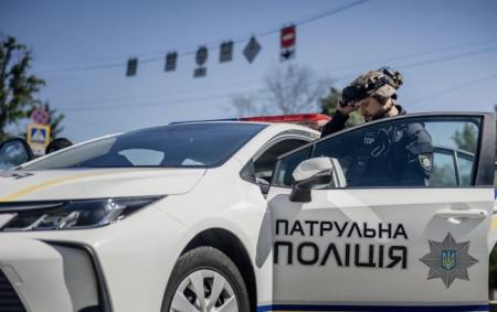 Київ - не Покровськ. Експерт пояснив, чому поліцейські бояться використовувати зброю