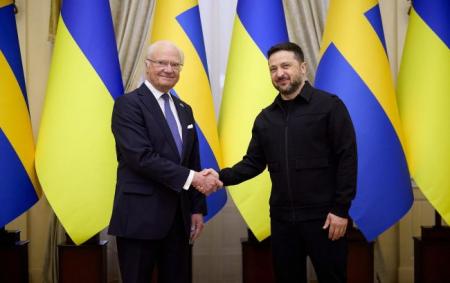 Вперше за 18 років: король Швеції прибув до України з неанонсованим візитом