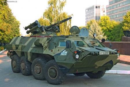 ВСУ на Донбасс перебросили новейшие БТР-4Е Буцефал