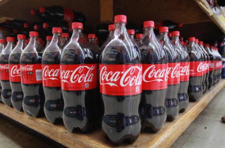 Coca-Cola ежегодно использует три миллиона тонн пластика