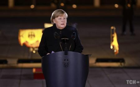 Меркель після 99 днів відреагувала на війну в Україні: що вона сказала