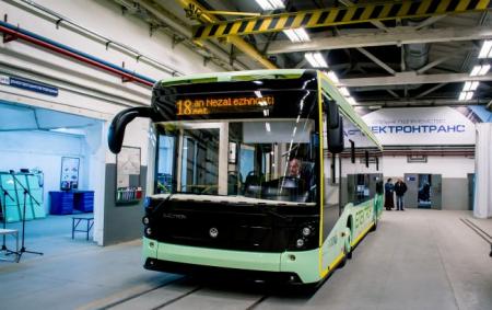 Новий вид громадського транспорту: у Києві з'являться електробуси