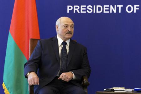 Лукашенко: Кроме меня в Москву на парад Победы ехать некому