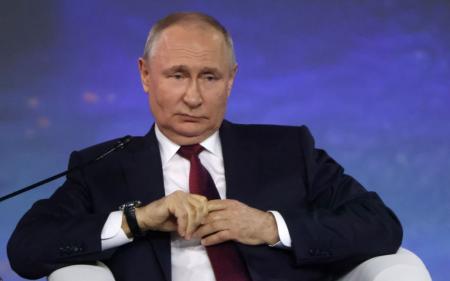 У Путіна є два варіанти капітуляції – Жданов