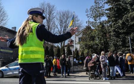 Повертаються додому. В яких країнах ЄС українці частіше відмовляються від захисту