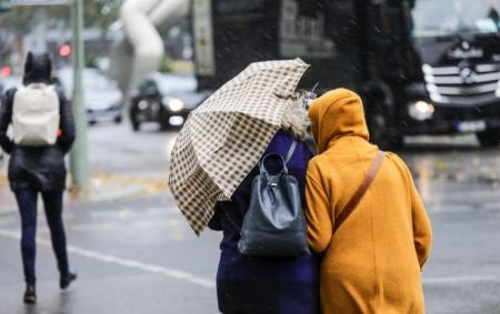 Дощі почнуть відступати з четверга: прогноз погоди в Україні на тиждень