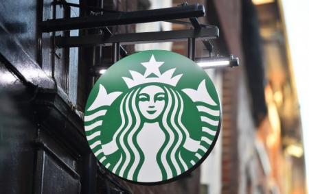 Starbucks має виплатити колишній співробітниці 25 млн доларів