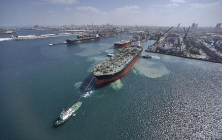 _tanker_dubay_gettyimages_522232340_15_650x410_19.10.23