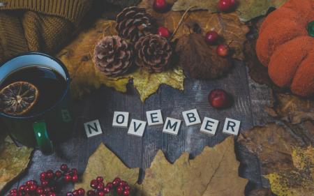 Календар свят у листопаді 2023 року: чи будуть додаткові вихідні, скільки днів будемо працювати