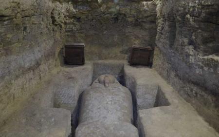 Археологи розкопали могилу 400-річної дитини-