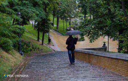 Дощі у північних областях, вночі місцями грози та град: погода на 12 серпня