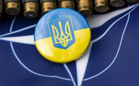 Вступ України до НАТО: блок має рік, щоб визначитися з рішенням – Times