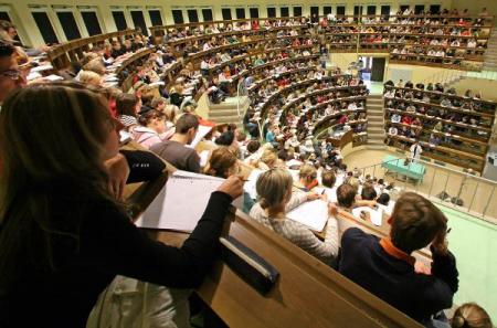 german-lecture-hall2