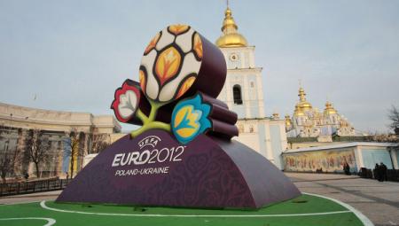 Прилететь на Евро-2012 будет очень дорого