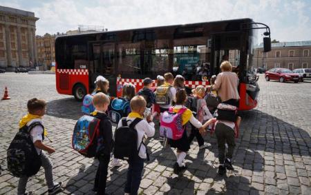 _diti_shkola_shkilniy_avtobus_gettyimages_1645172549_018f0f4f776a6b8ced076e369_14.08.26